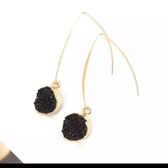 Black Druzy drop earrings NEW - Picture 2 of 3